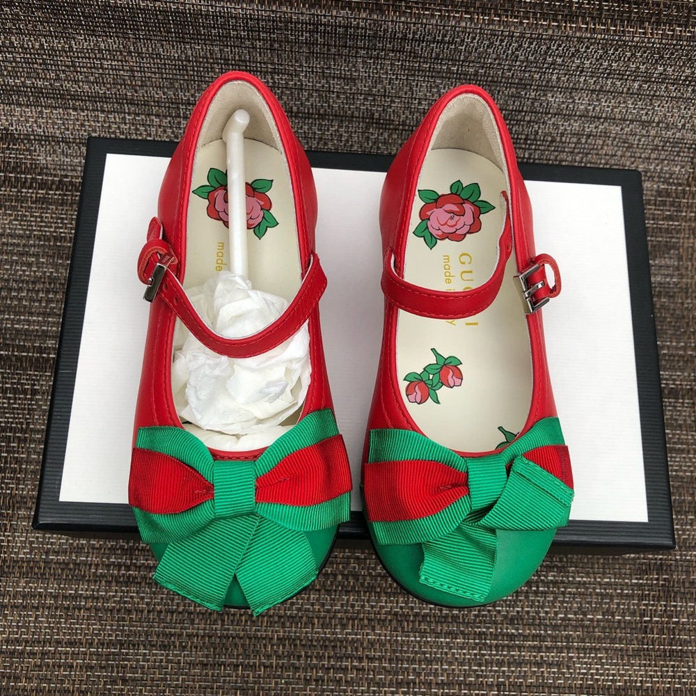 Gucci Mary Jane Bow Buckle Shoe